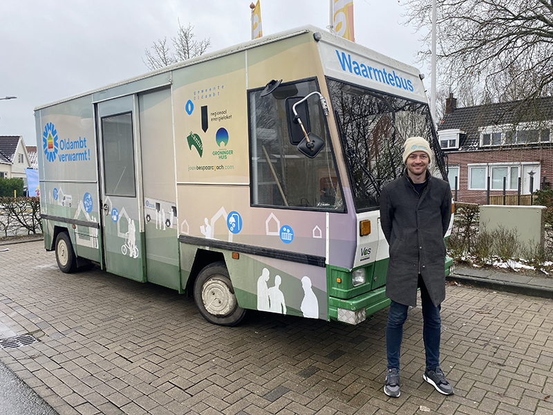 Klimaatburgemeester Abel Vos voor de Waarmtebus